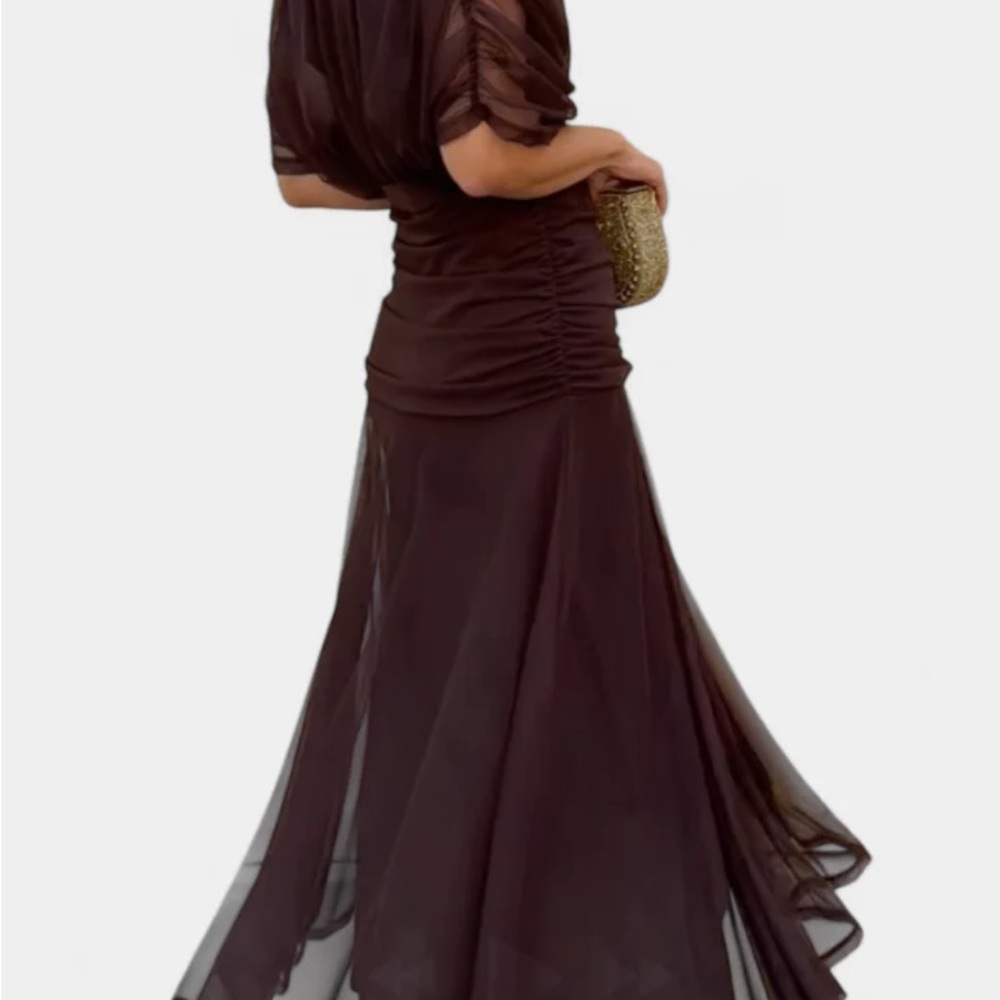 Elegant Green Dress - Picture 4 of 6
